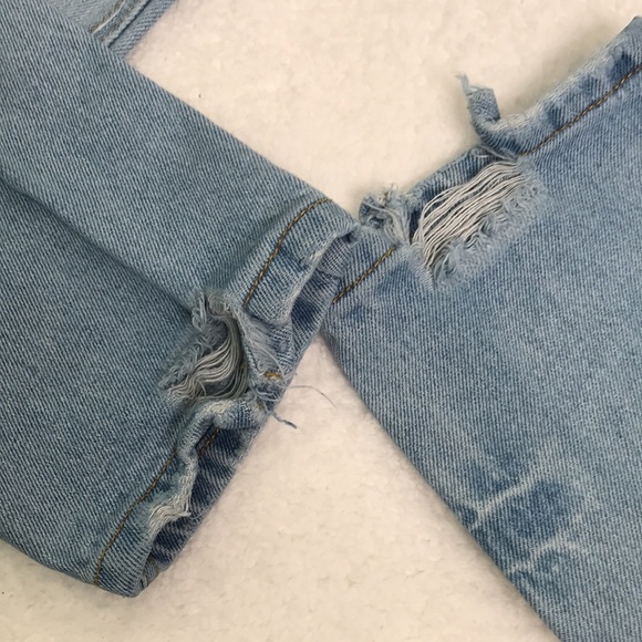 Brandy Melville Destroyed Boyfriend Jeans - Picture 7 of 7